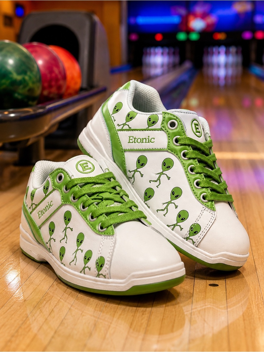Etonic Alien Bowling Shoes Kids US 6 Rare Green Glow Y2K Novelty